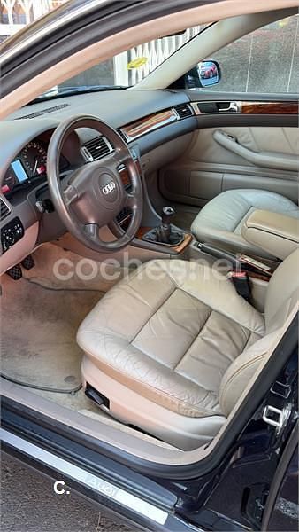 Usado Audi A6 165 CV (121 kW) 2001 Azul Berlina