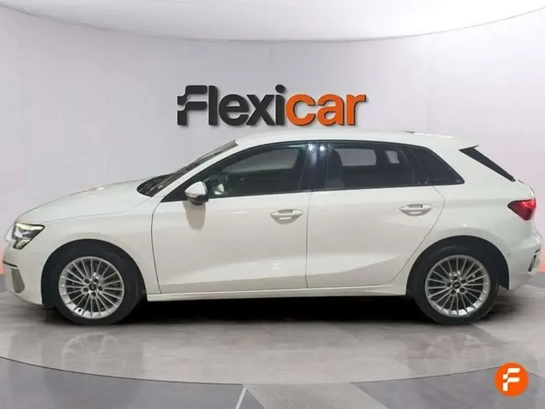 Usado Audi A3 Sportback 150 CV (110 kW) 2021 Blanco Utilitario