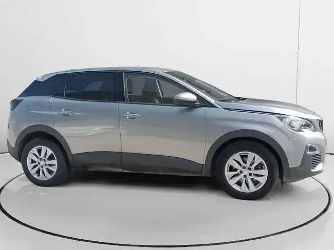 Usado Peugeot 3008 Active 130 CV (95 kW) 2020 Gris SUV