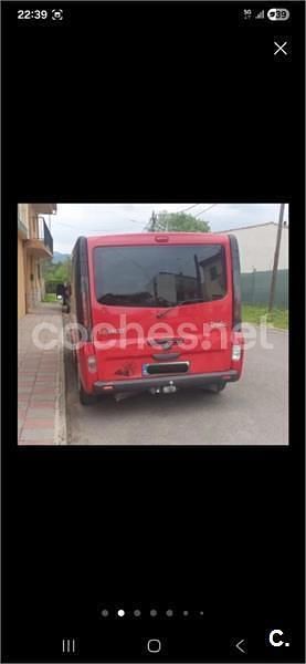 Usado Renault Trafic LIMITED 120 CV (88 kW) 2019 Rojo Monovolumen