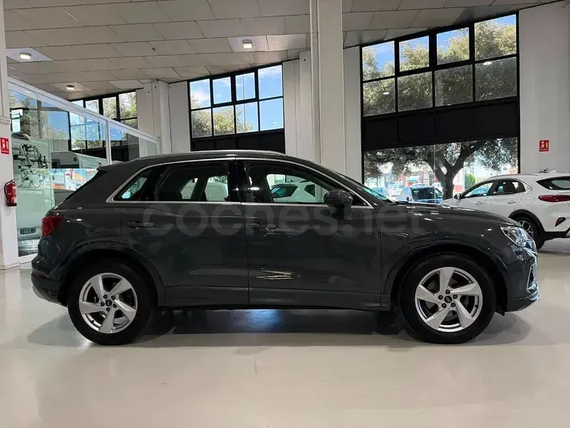 Usado Audi Q3 Advanced Plus 150 CV (110 kW) 2023 Gris / plata SUV