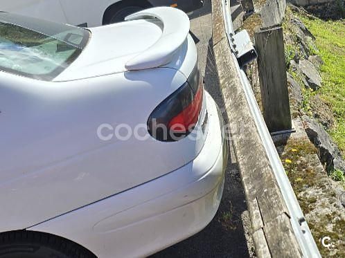 Usado Renault Mégane 75 CV (55 kW) 1999 Blanco Berlina