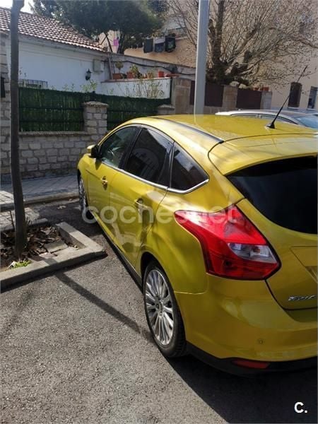Usado Ford Focus Titanium 115 CV (84 kW) 2011 Verde Berlina