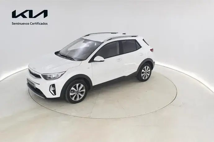 Usado Kia Stonic 100 CV (73 kW) 2025 Blanco SUV