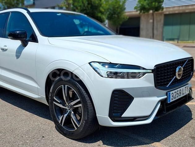 Usado Volvo XC60 Momentum 197 CV (144 kW) 2021 Blanco SUV
