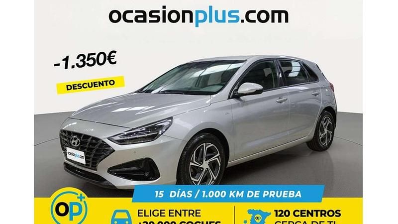 Usado Hyundai i30 120 CV (88 kW) 2022 Blanco Utilitario