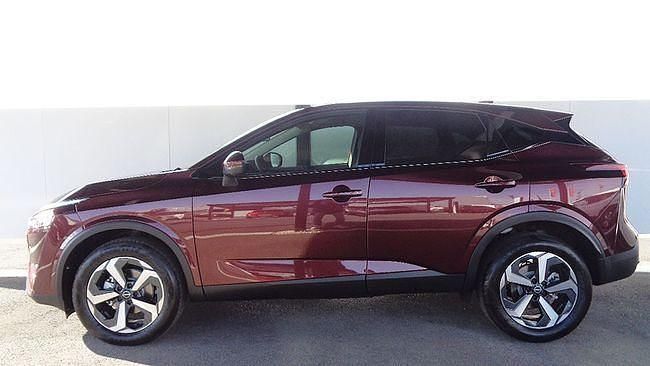 Usado Nissan Qashqai N-Connecta 140 CV (102 kW) 2024 Rojo SUV
