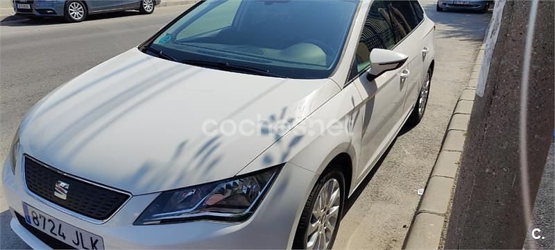 Usado Seat Leon ST Ecomotive 110 CV (80 kW) 2016 Blanco Familiar