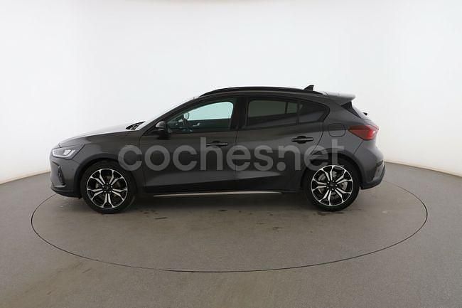 Usado Ford Focus Active 125 CV (91 kW) 2022 Gris Berlina