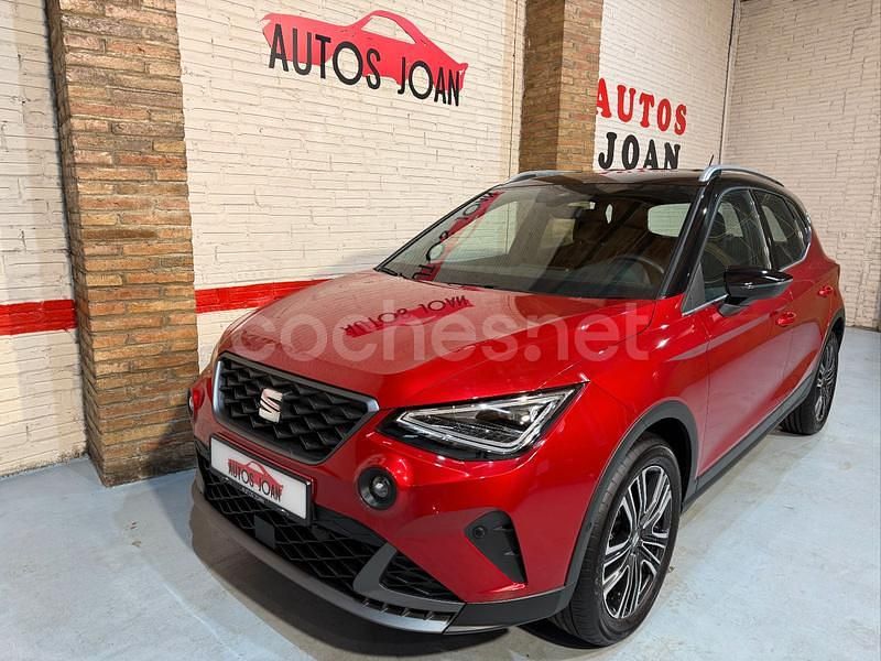 Usado Seat Arona FR 116 CV (85 kW) 2024 Granate SUV