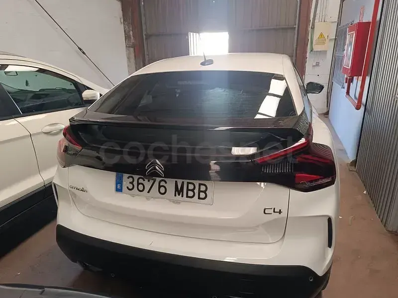 Usado Citroën C4 Feel 110 CV (80 kW) 2022 Blanco Berlina