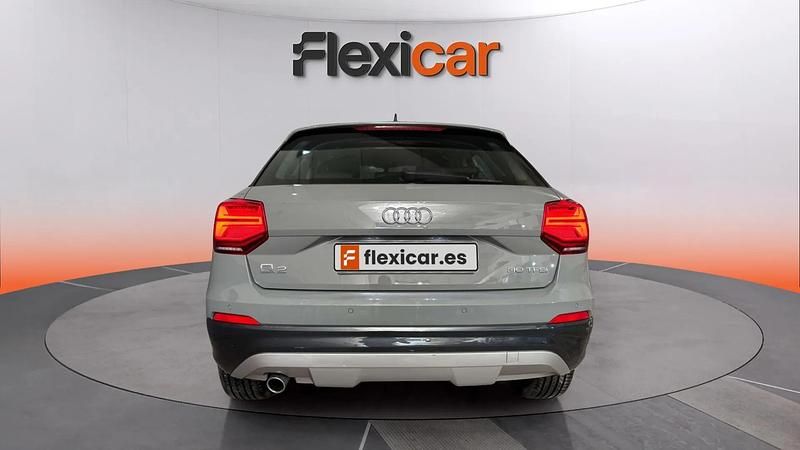 Usado Audi Q2 Design 116 CV (85 kW) 2019 Gris SUV