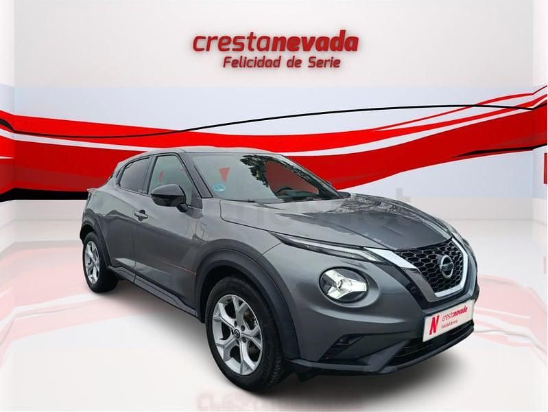 Usado Nissan Juke N-Connecta 114 CV (83 kW) 2022 Gris / plata SUV