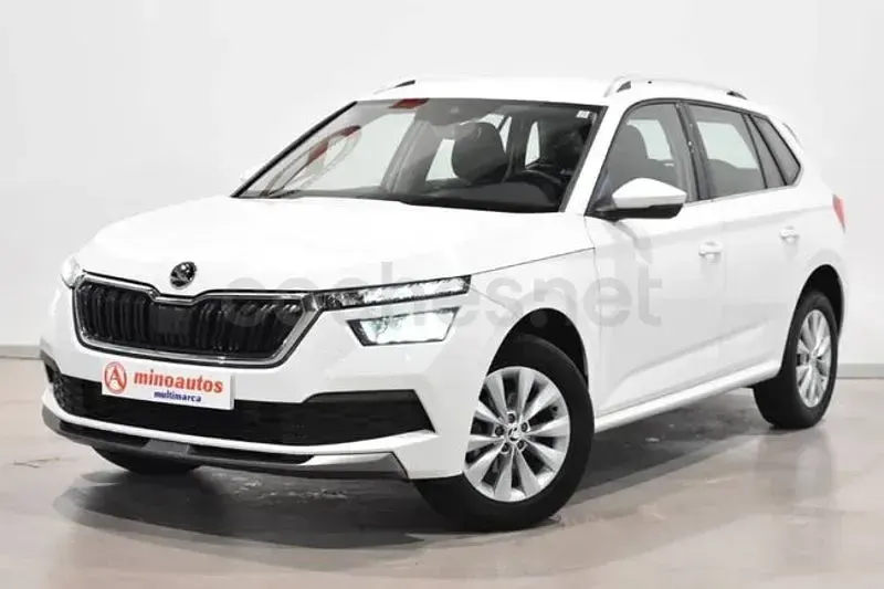 Usado Skoda Kamiq Ambition 110 CV (80 kW) 2021 Blanco SUV