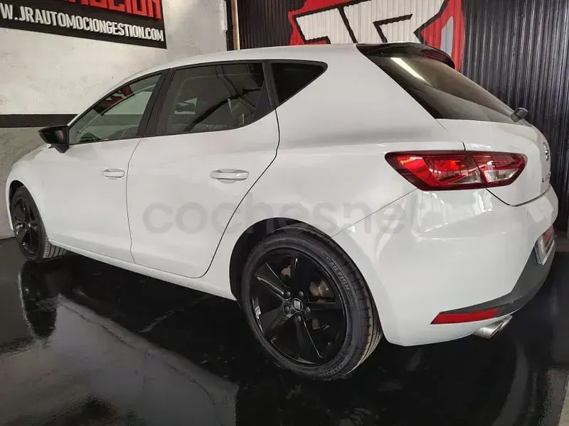 Usado Seat Leon FR 150 CV (110 kW) 2015 Blanco Berlina