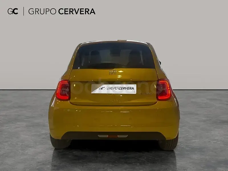 Nuevo Fiat 500 65 CV (47 kW) 2026 Marrón Berlina