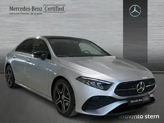 Nuevo Mercedes A180 Advanced 136 CV (100 kW) 2025 Plateado Berlina