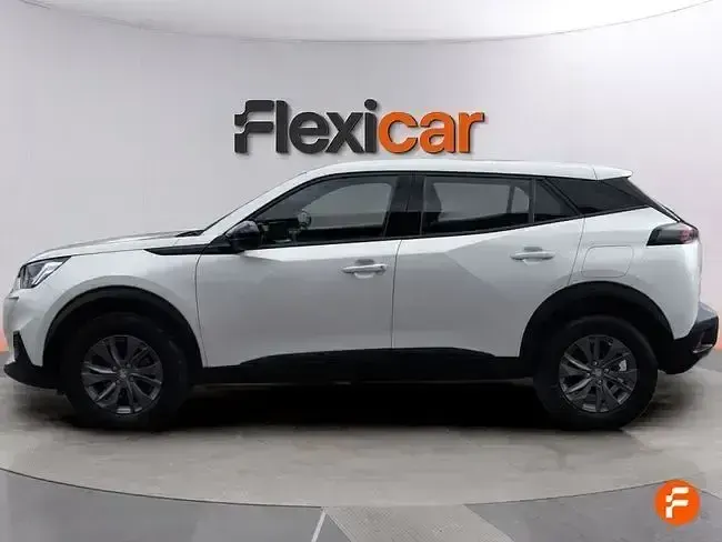 Usado Peugeot 2008 Active 130 CV (95 kW) 2023 Beige SUV