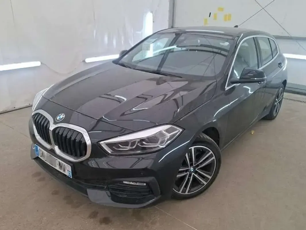 Käytetty BMW 116 109 HP (80 kW) 2023 Musta Viistoperä