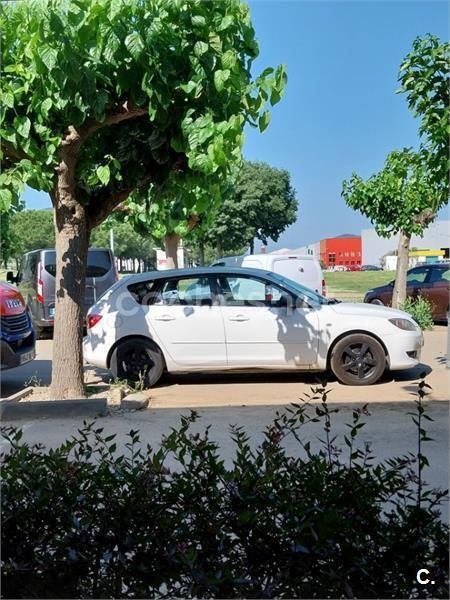 Blanco Usado 2004 Mazda 3 Active Berlina | 3100 € (Precio justo) - Imagen 1/4