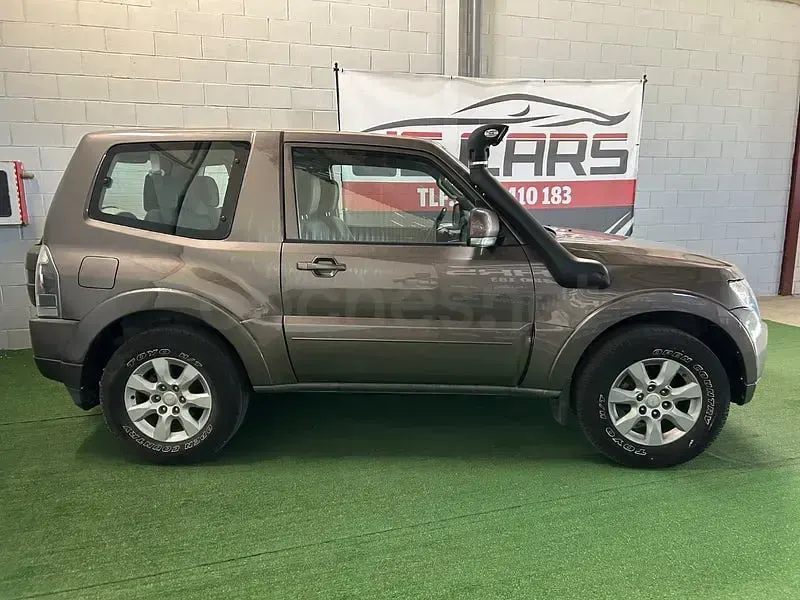 Usado Mitsubishi Montero Motion 200 CV (147 kW) 2010 Marrón SUV