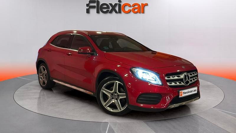 Usado Mercedes GLA220 177 CV (130 kW) 2017 Rojo SUV