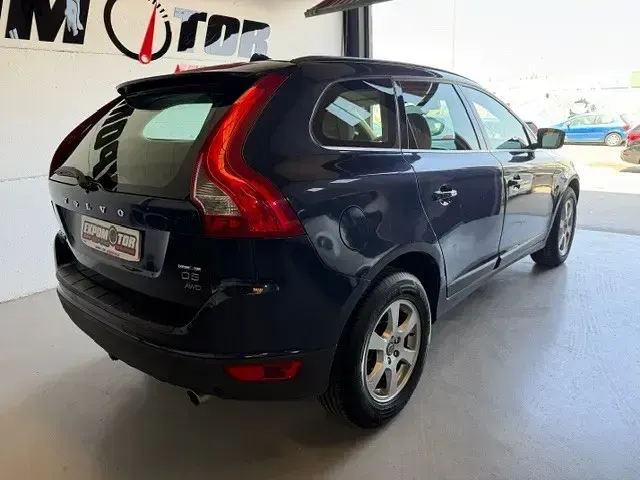 Usado Volvo XC60 Kinetic 215 CV (158 kW) 2011 Azul SUV