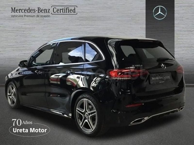 Begagnad Mercedes B180 116 HK (85 kW) 2022 Svart Minibuss