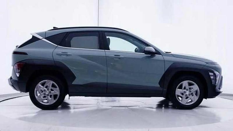 Usado Hyundai Kona 120 CV (88 kW) 2024 Verde SUV