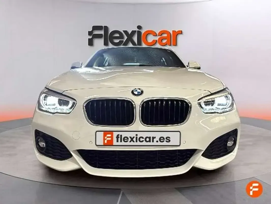 Usado BMW 120 184 CV (135 kW) 2018 Blanco Berlina