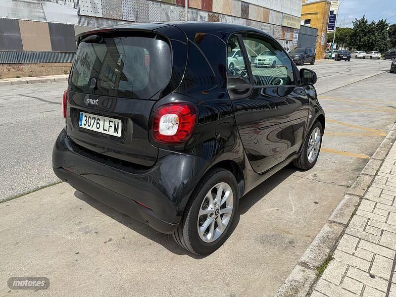 Usado Smart ForTwo Electric Drive 59 kW (81 CV) 2019 Negro Coupe