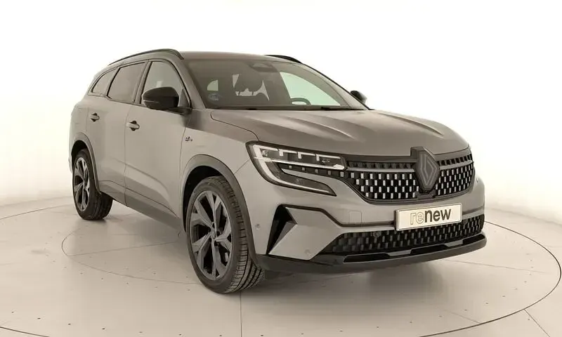 Usado Renault Espace Techno Esprit Alpine 200 CV (147 kW) 2023 Gris Familiar