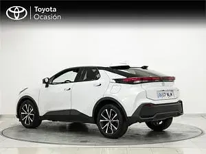 Usado Toyota C-HR Advance 140 CV (102 kW) 2026 Blanco metalizado SUV
