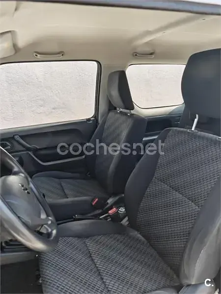 Usado Suzuki Jimny 85 CV (62 kW) 2015 Blanco SUV
