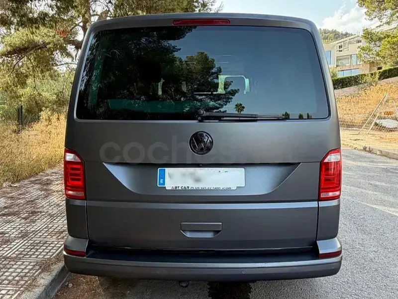 Usado VW Multivan 204 CV (150 kW) 2017 Negro Monovolumen