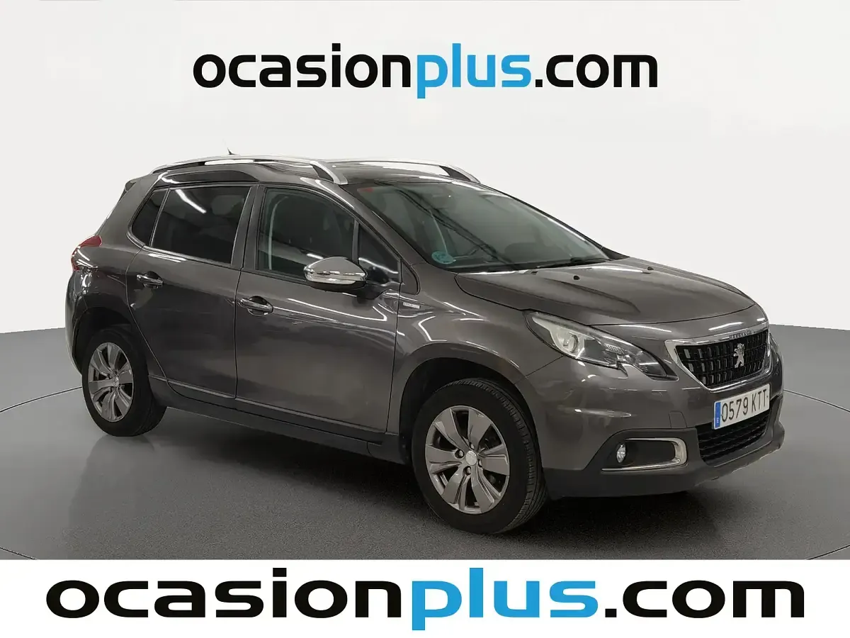 Usado Peugeot 2008 Style 82 CV (60 kW) 2019 Gris SUV
