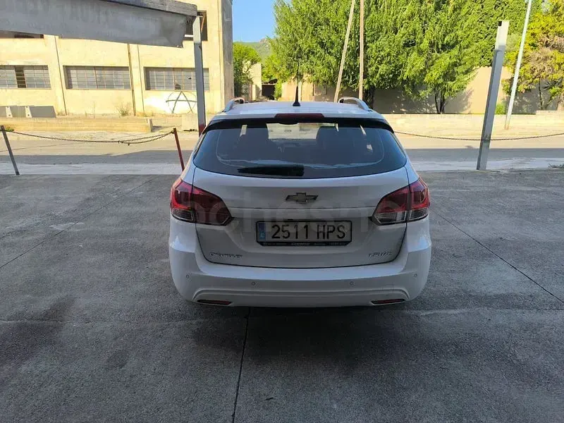 Usado Chevrolet Cruze LTZ 163 CV (119 kW) 2014 Blanco Familiar