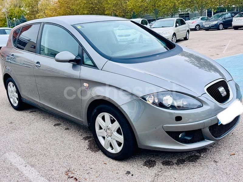 Gris / plata Usado 2008 Seat Toledo Sport Berlina | 3690 € (Precio justo) - Imagen 1/4