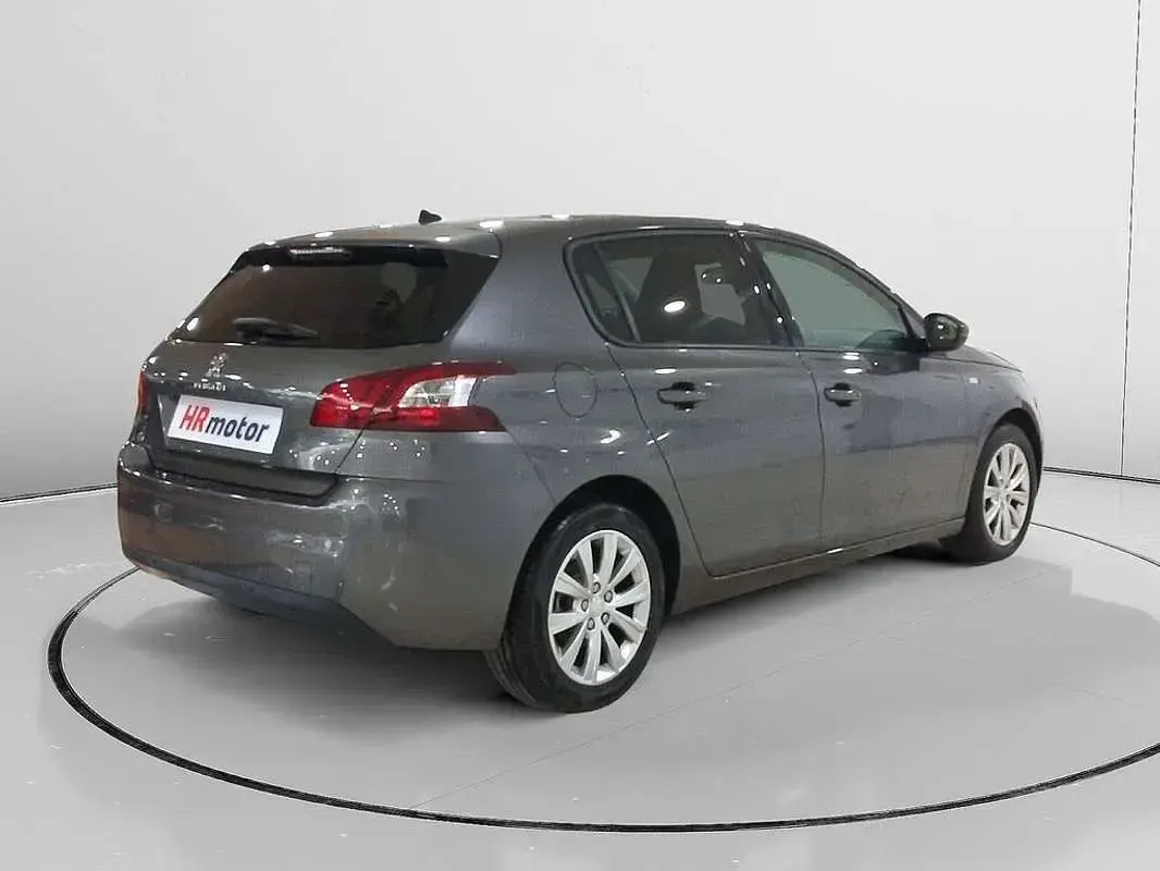Usado Peugeot 308 Access 82 CV (60 kW) 2016 Gris Utilitario