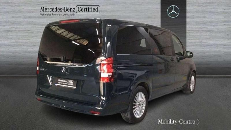 Käytetty Mercedes EQV300 150 kW (204 HP) 2021 Harmaa Van