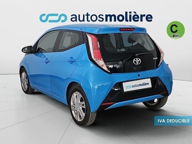 Usado Toyota Aygo X-play 69 CV (50 kW) 2017 Azul Utilitario