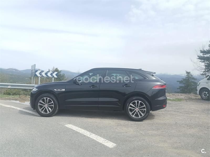 Usado Jaguar F-Pace R-Sport 180 CV (132 kW) 2016 Negro SUV