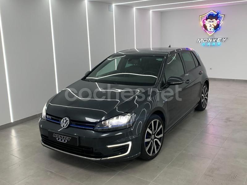 Gris / plata Usado 2015 VW Golf VII GTE Berlina | 12.700 € (Precio justo) - Imagen 1/4