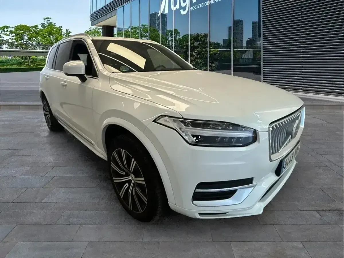 Usado Volvo XC90 Plus 250 CV (183 kW) 2024 Blanco SUV