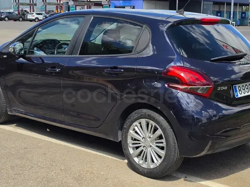 Usado Peugeot 208 Style 82 CV (60 kW) 2016 Negro Utilitario