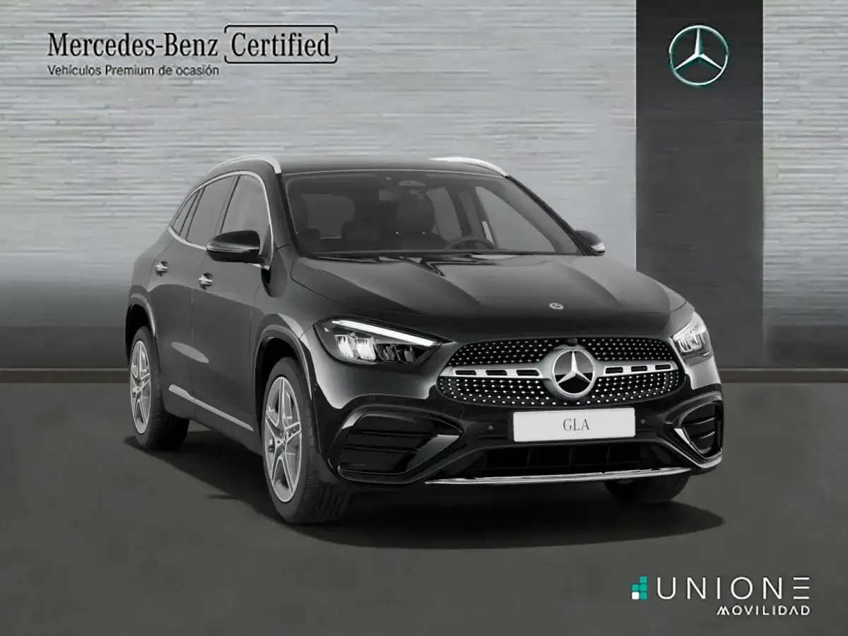 Usado Mercedes GLA200 150 CV (110 kW) 2025 Negro SUV