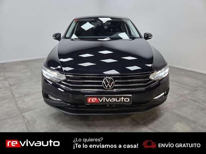 Usado VW Passat Business 122 CV (89 kW) 2020 Negro Berlina