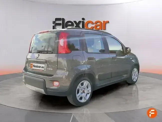 Usado Fiat Panda Cross Cross 70 CV (51 kW) 2023 Gris Utilitario