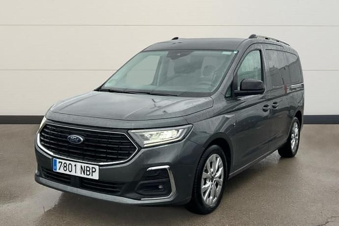 Usado Ford Tourneo Titanium 122 CV (89 kW) 2025