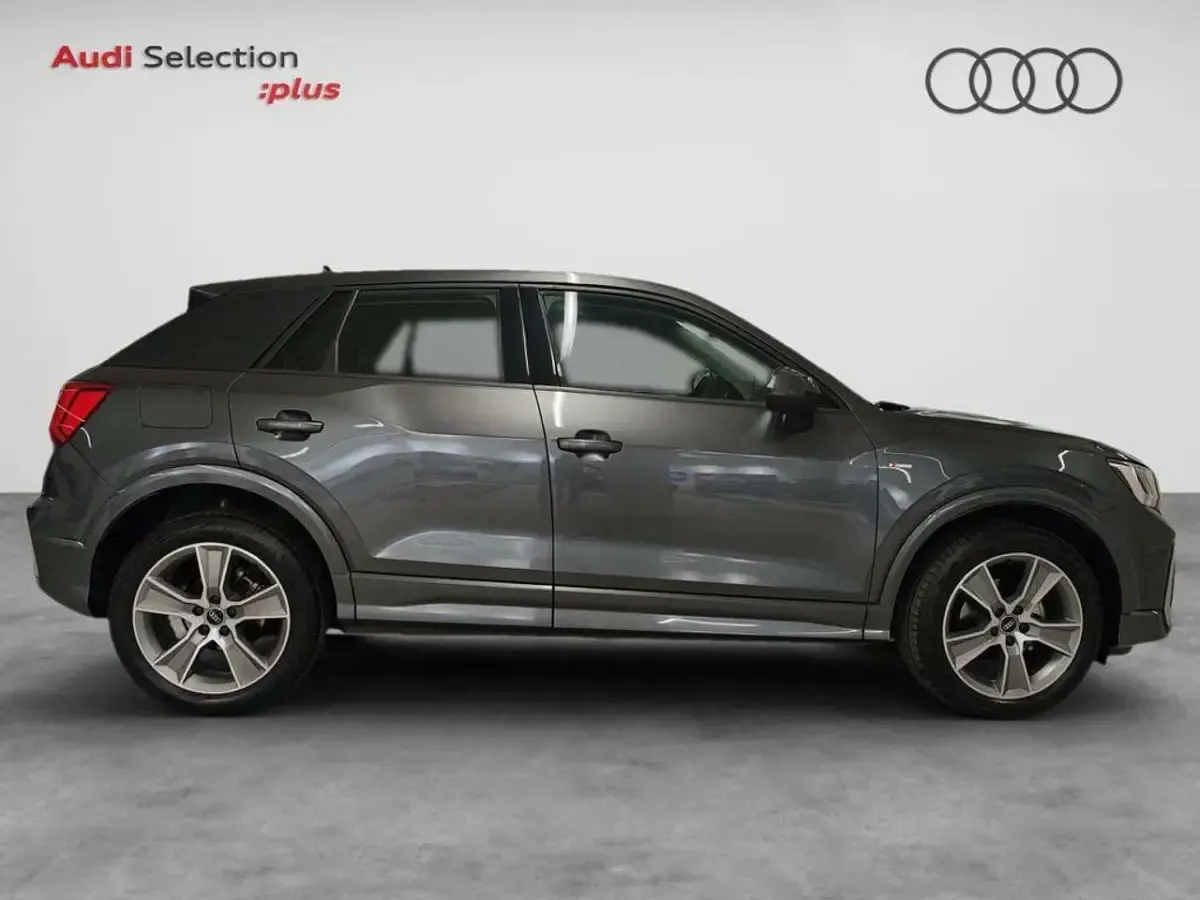 Usado Audi Q2 Sport 150 CV (110 kW) 2021 Gris SUV